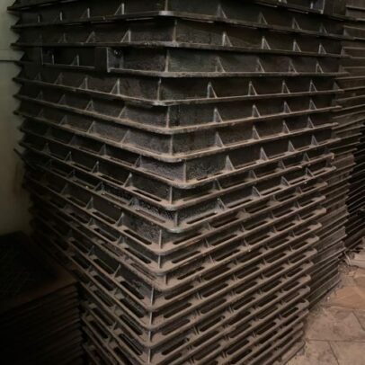 heavy-suty-cast-iron-manhole-cover
